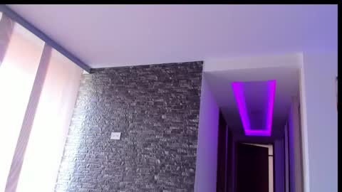 M A R I A N E online show from March 18, 2026, 5:27 pm