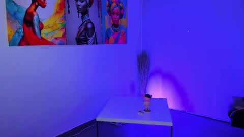 M A R I A N E online show from April 9, 2026, 2:55 am