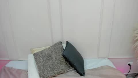 Maria Pettit online show from February 26, 2026, 11:31 am