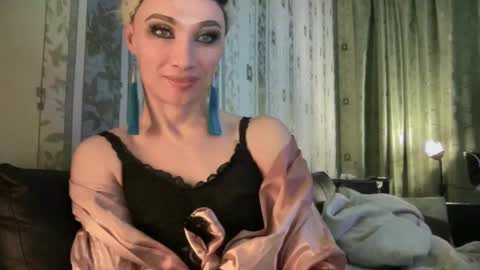 Mari online show from February 7, 2025, 7:27 pm