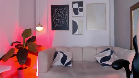 marie_bass online show from February 18, 2026, 12:56 pm