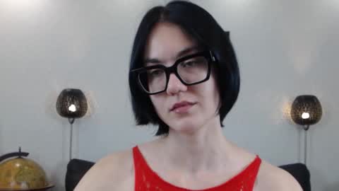 Marie Fitch online show from November 11, 2025, 4:12 am