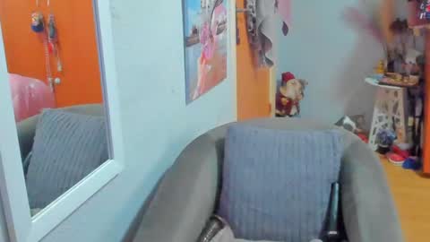 Snapshot of marie_marie03 chatting on January 7, 2025, 9:50 am Marie   online show from January 7, 2025, 9:50 am