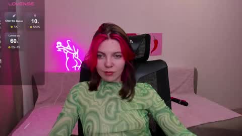 Snapshot of marie_reyess chatting on May 7, 2026, 3:56 am Marie 3 online show from May 7, 2026, 3:56 am
