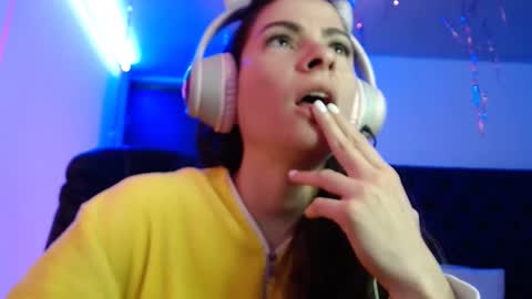 Snapshot of mariel_sins21 chatting on January 12, 2025, 2:09 pm Mariie online show from January 12, 2025, 2:09 pm