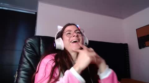 Snapshot of mariel_sins21 chatting on January 16, 2025, 2:51 pm Mariie online show from January 16, 2025, 2:51 pm