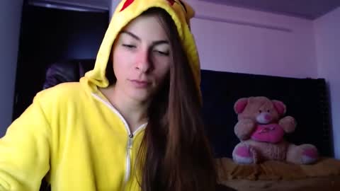 Snapshot of mariel_sins21 chatting on February 8, 2025, 5:18 pm Mariie online show from February 8, 2025, 5:18 pm