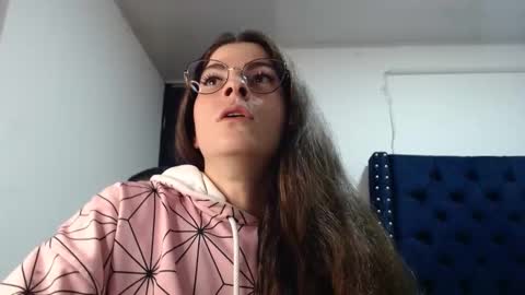 Snapshot of mariel_sins21 chatting on February 21, 2025, 11:21 pm Mariie online show from February 21, 2025, 11:21 pm