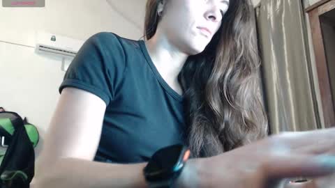 Snapshot of mariel_sins21 chatting on November 5, 2025, 10:54 pm Mariie online show from November 5, 2025, 10:54 pm