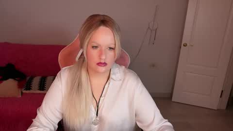 mariemlui online show from October 11, 2025, 11:09 am