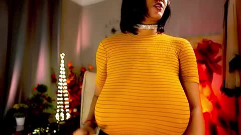 Snapshot of mariicha chatting on December 22, 2024, 9:44 am Nikita - Scroll down and read my bio please. New Pictures in Bio online show from December 22, 2024, 9:44 am