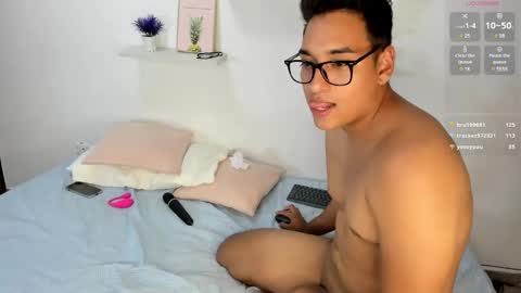 Snapshot of marilyn_mike chatting on January 22, 2025, 3:52 am Marilyn and Mike online show from January 22, 2025, 3:52 am