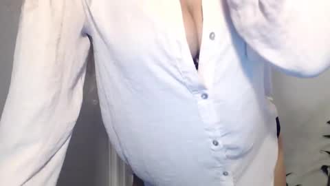 Snapshot of marilyndevilish chatting on December 4, 2024, 10:51 pm MarilynDevilish online show from December 4, 2024, 10:51 pm