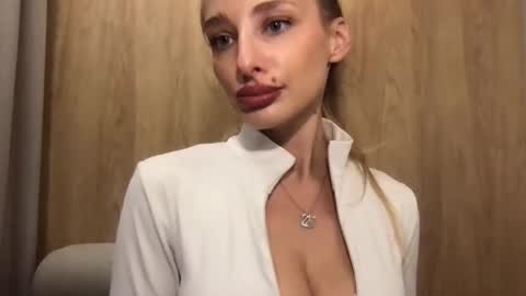 Snapshot of marilyndevilish chatting on December 30, 2024, 9:40 pm MarilynDevilish online show from December 30, 2024, 9:40 pm