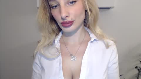 Snapshot of marilyndevilish chatting on January 6, 2025, 3:40 pm MarilynDevilish online show from January 6, 2025, 3:40 pm