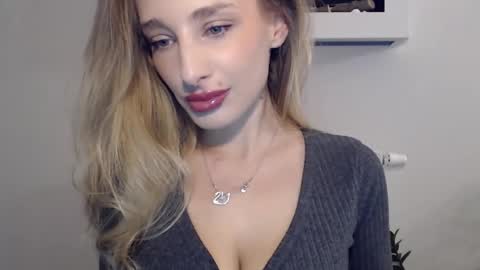 Snapshot of marilyndevilish chatting on January 12, 2025, 7:21 am MarilynDevilish online show from January 12, 2025, 7:21 am