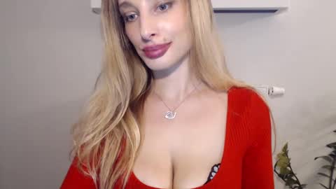 Snapshot of marilyndevilish chatting on January 28, 2025, 6:49 pm MarilynDevilish online show from January 28, 2025, 6:49 pm