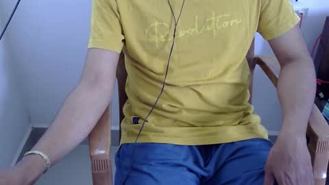 Snapshot of marinavine chatting on February 22, 2026, 4:35 am The SHY UncutBoy online show from February 22, 2026, 4:35 am