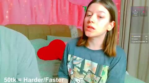 Snapshot of marinaxmonroe chatting on May 10, 2026, 7:08 pm MarinaxMonroe online show from May 10, 2026, 7:08 pm