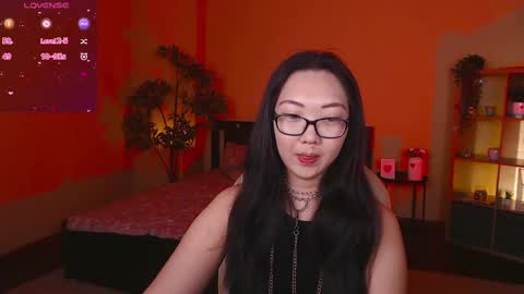 Marine  online show from February 26, 2025, 5:28 pm