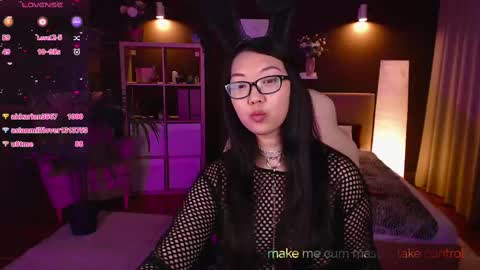 Marine  online show from March 4, 2025, 8:27 pm