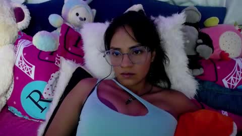 Maritza Ferrer -Samara Beltran online show from November 14, 2025, 1:59 am