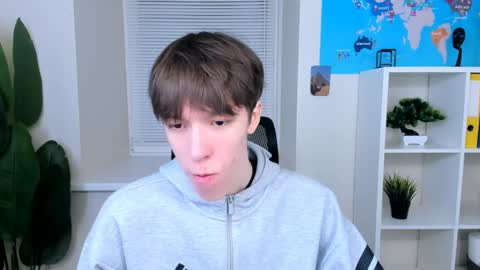 Mark online show from April 13, 2026, 10:43 am