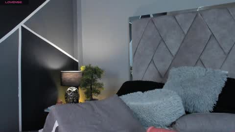 Snapshot of mark_broown_ chatting on December 15, 2024, 1:02 am mark_broown_ online show from December 15, 2024, 1:02 am