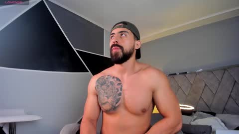 Snapshot of mark_broown_ chatting on February 12, 2025, 12:05 am mark_broown_ online show from February 12, 2025, 12:05 am