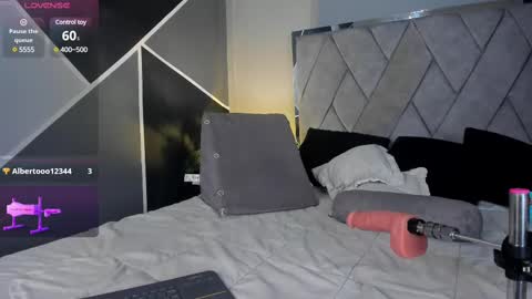 Snapshot of mark_broown_ chatting on February 22, 2025, 12:38 am mark_broown_ online show from February 22, 2025, 12:38 am