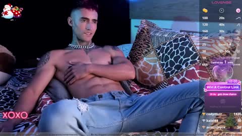 Snapshot of mark_kamper chatting on December 15, 2024, 11:42 pm mark kamper online show from December 15, 2024, 11:42 pm