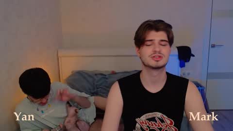 Mark online show from September 11, 2025, 7:47 pm