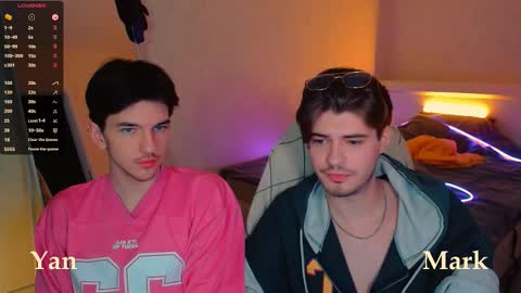 Mark online show from September 17, 2025, 3:35 pm