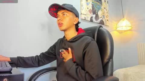 markbowie online show from December 4, 2025, 11:52 am