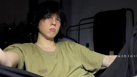 Mark online show from April 10, 2026, 7:40 pm