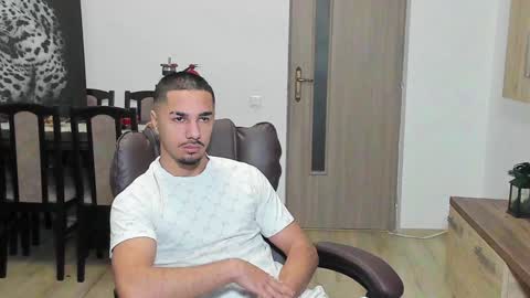 Tison online show from December 17, 2024, 4:56 am