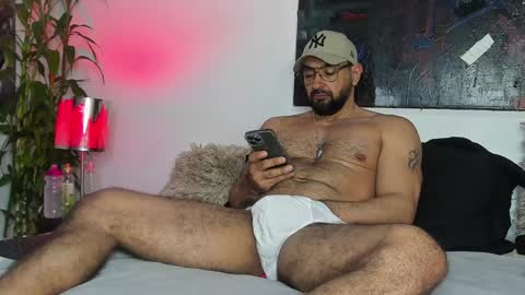 Snapshot of markus_latin chatting on December 5, 2024, 5:06 pm Markus latin online show from December 5, 2024, 5:06 pm