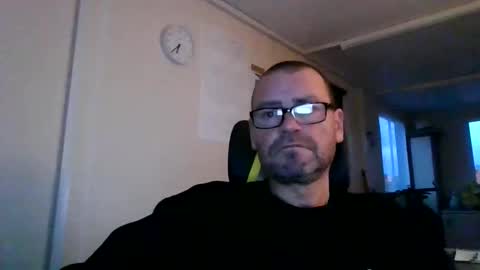 Snapshot of markyhowudoin chatting on November 1, 2025, 6:37 am markyhowudoin online show from November 1, 2025, 6:37 am