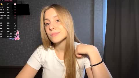 Olivia online show from October 1, 2025, 2:23 pm