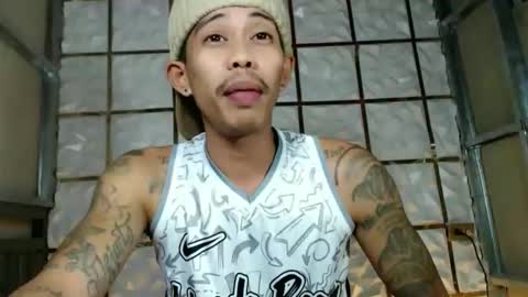 marlmoreno10 online show from February 15, 2026, 9:33 pm