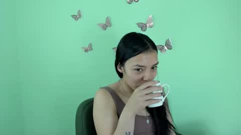 Marly Anal  online show from June 14, 2026, 5:26 pm