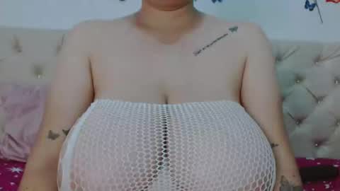 Snapshot of marlymilf6 chatting on March 7, 2025, 3:39 pm Marly  online show from March 7, 2025, 3:39 pm
