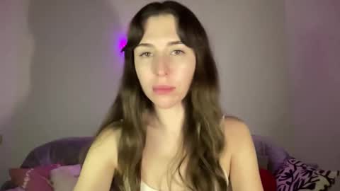 Mary online show from November 20, 2025, 7:57 pm