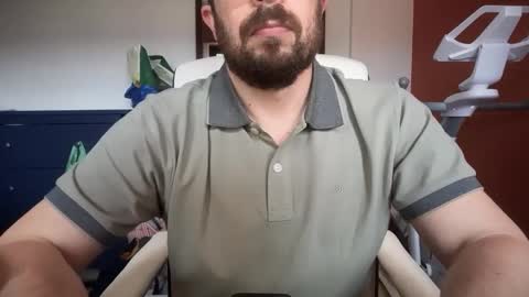 Snapshot of married_bod chatting on April 28, 2026, 2:44 pm married_bod online show from April 28, 2026, 2:44 pm