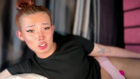 marryme_kai online show from April 17, 2026, 12:35 am