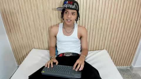 MARSHALL online show from October 3, 2025, 2:14 pm