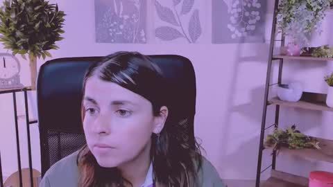 martaedams online show from September 26, 2025, 7:01 am