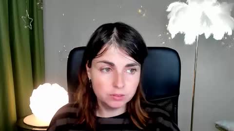 martaedams online show from December 23, 2025, 6:11 am