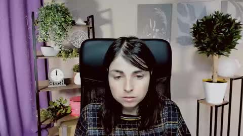 martaedams online show from March 10, 2026, 6:07 am