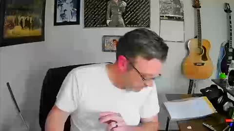 Snapshot of martcb1313 chatting on October 20, 2025, 3:01 pm martcb1313 online show from October 20, 2025, 3:01 pm